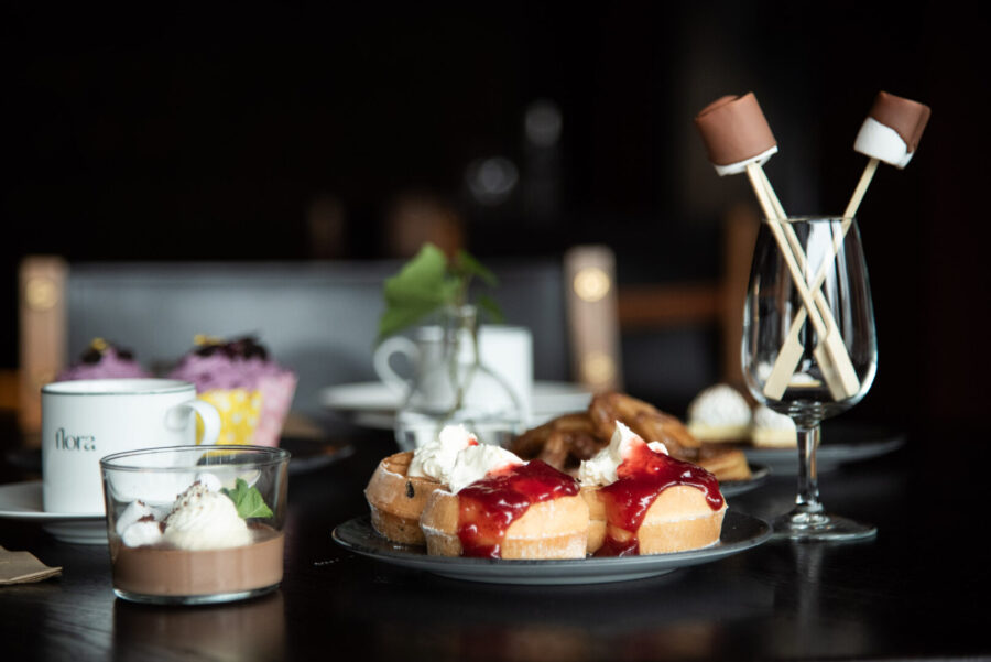 våfflor och annat sött på brunchen