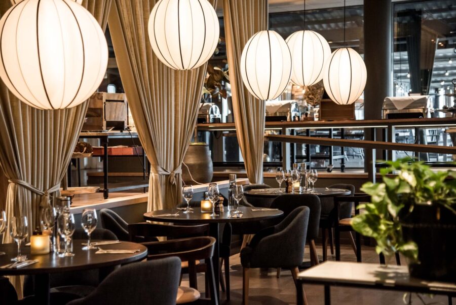 interiör på restaurang flora