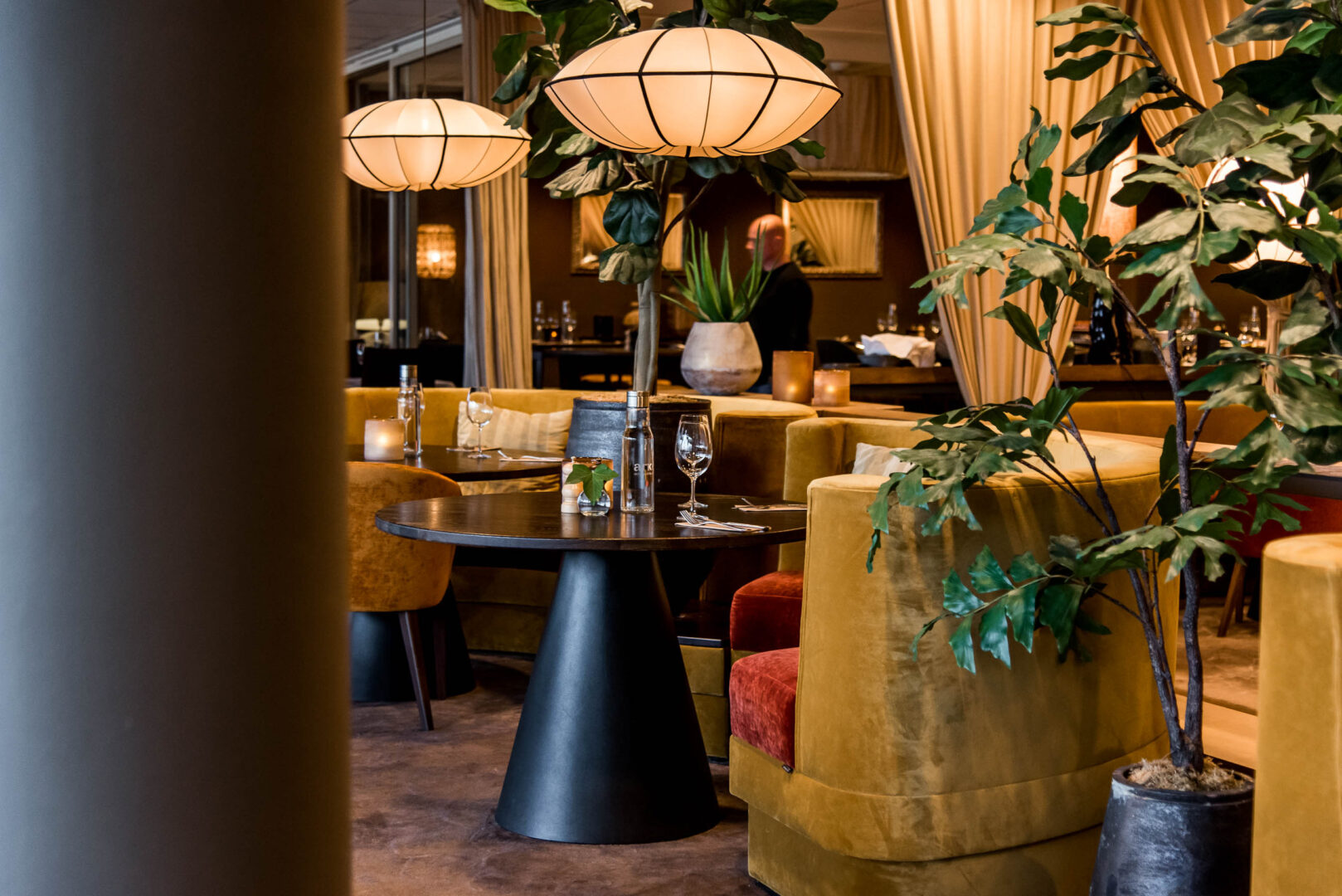 interiör på restaurang flora