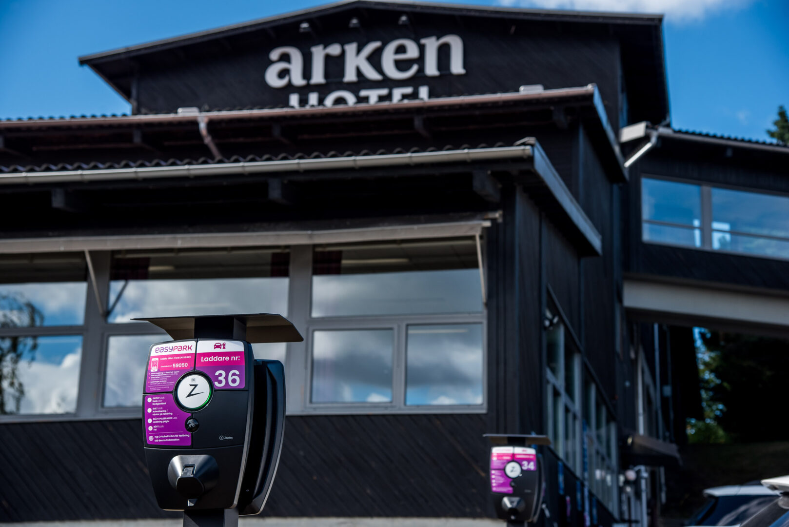 elbilsparkering på Arken Hotel