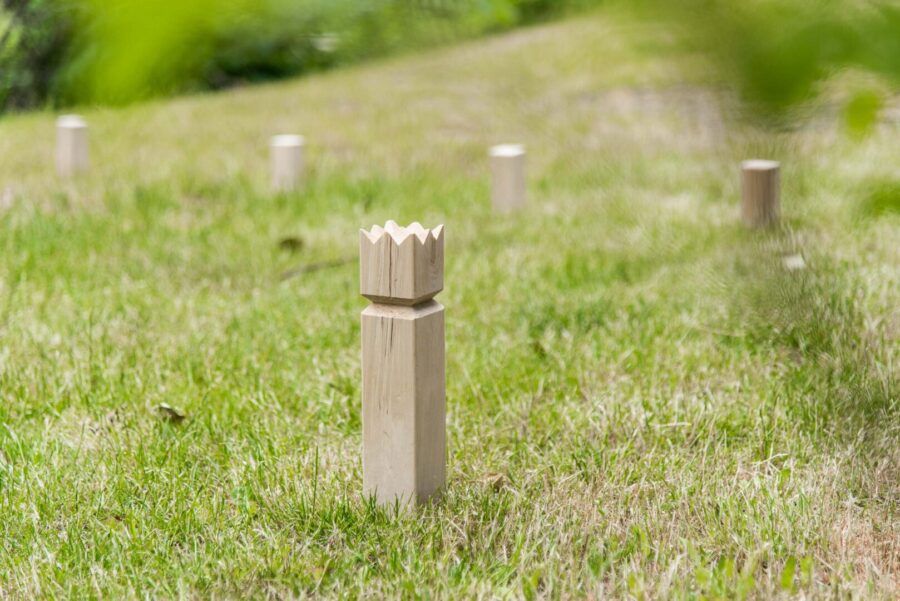SÅ SPELAR DU KUBB
