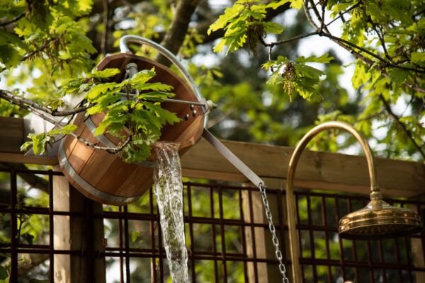 Utedusch på Art Garden Spa